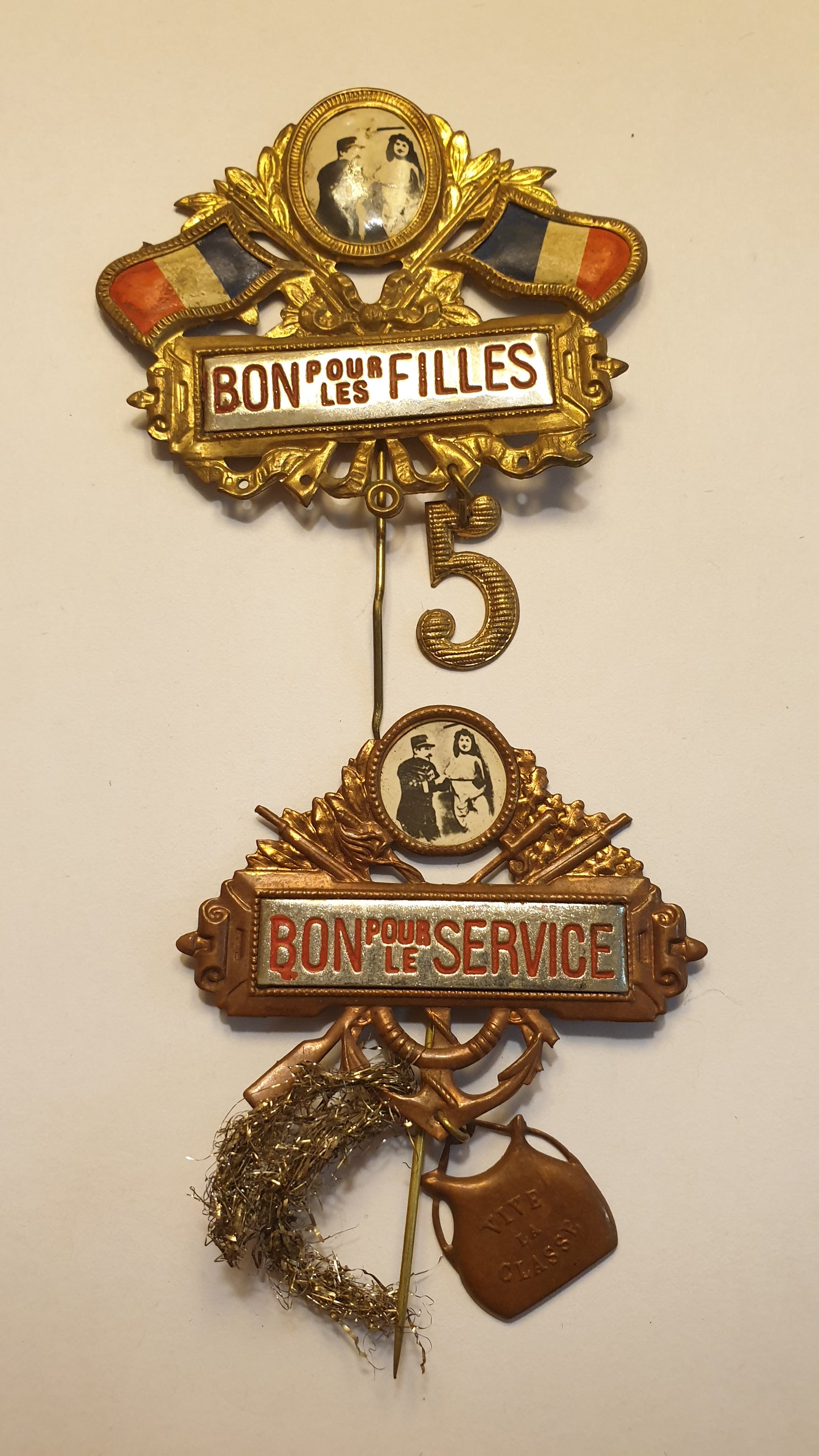 broches