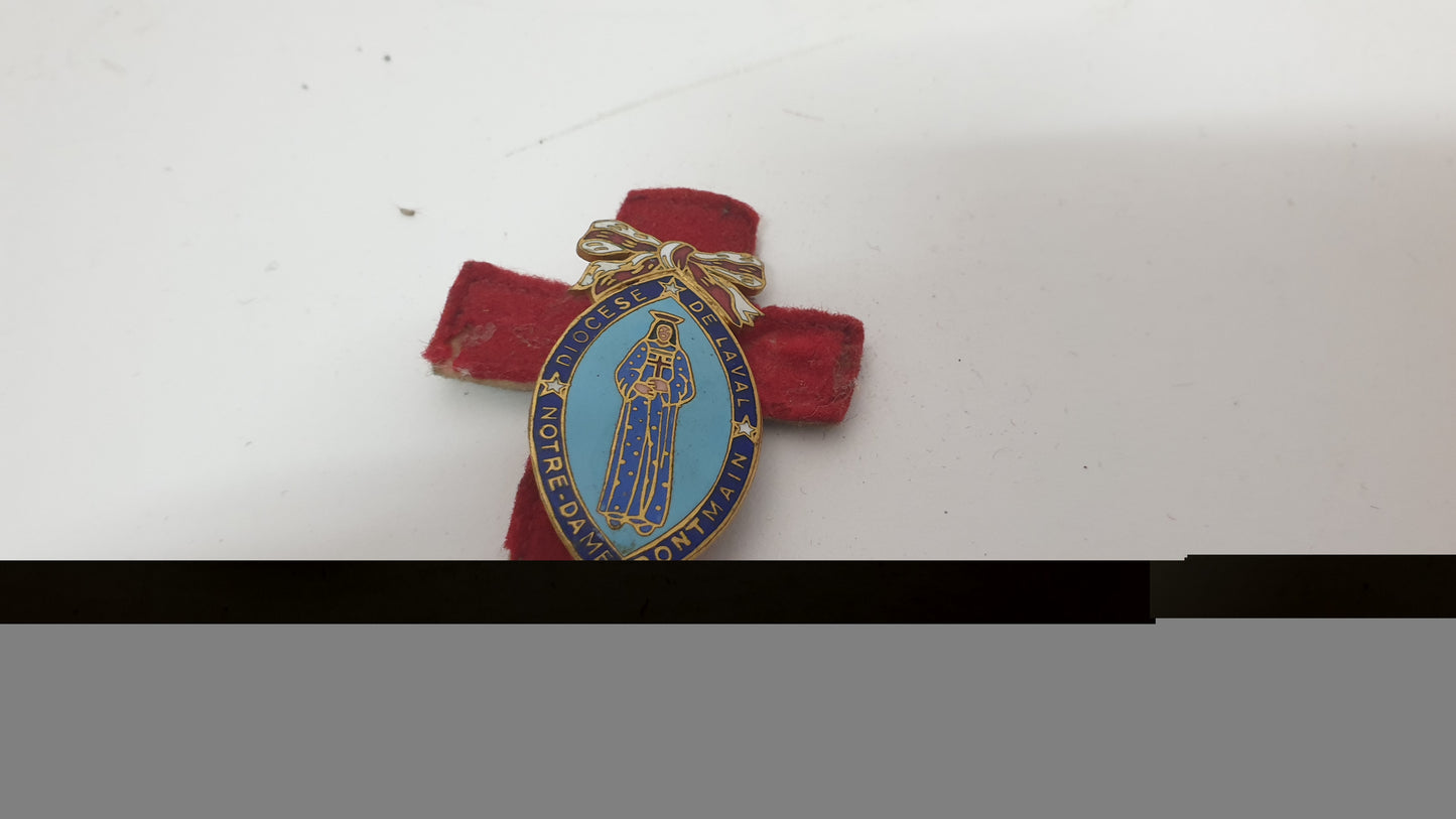 broche