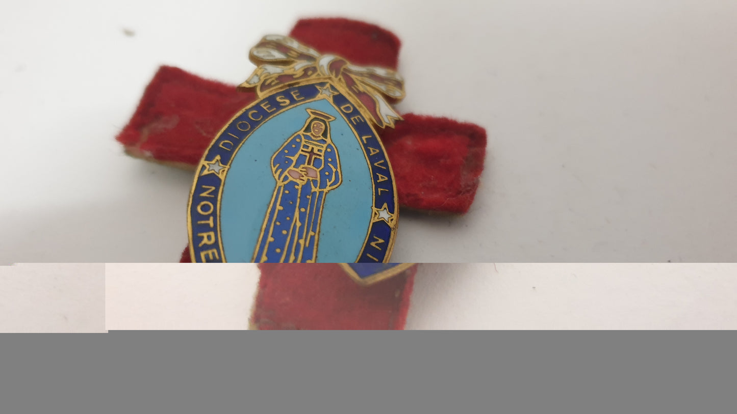 broche
